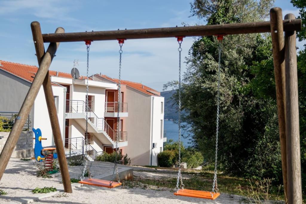 Acacia Hill Apartments Χέρτσεγκ Νόβι Εξωτερικό φωτογραφία